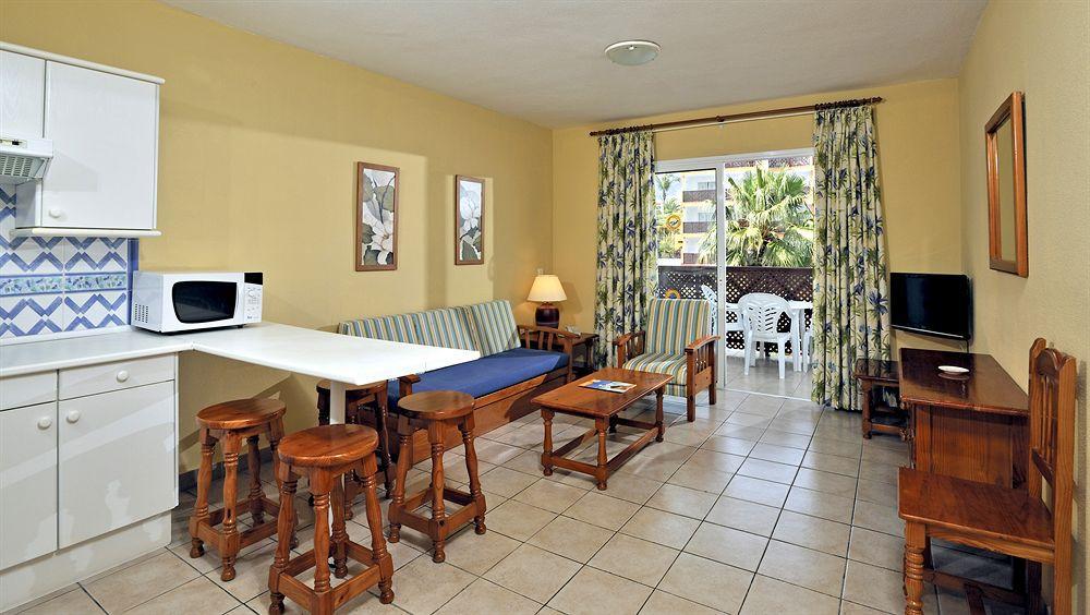 Globales Tamaimo Tropical Aparthotel Puerto de Santiago  Exterior photo